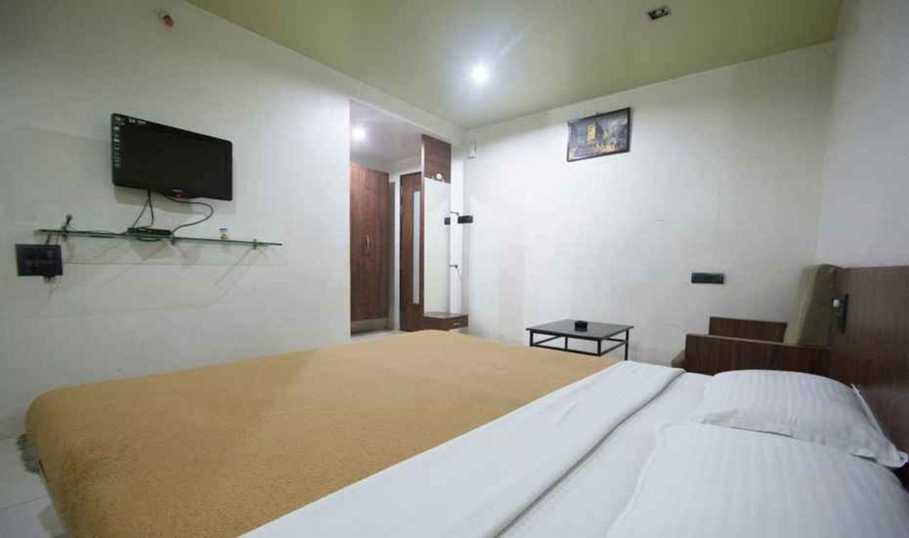 אאורנגבד Hotel Royal Palace מראה חיצוני תמונה
