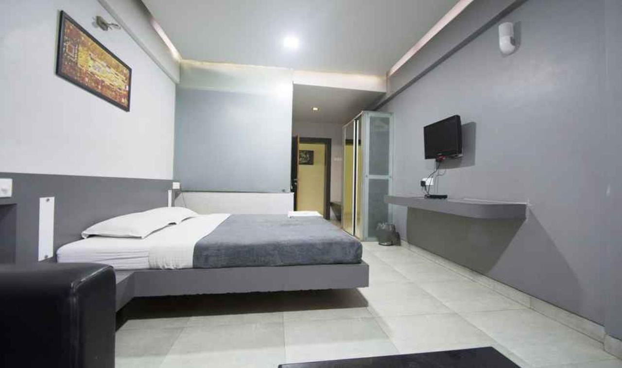 אאורנגבד Hotel Royal Palace מראה חיצוני תמונה